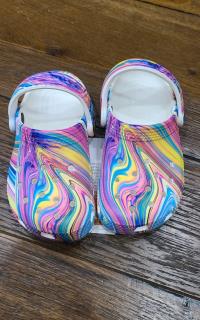 CROCS-CLASSIC OUT OF THIS WORLD